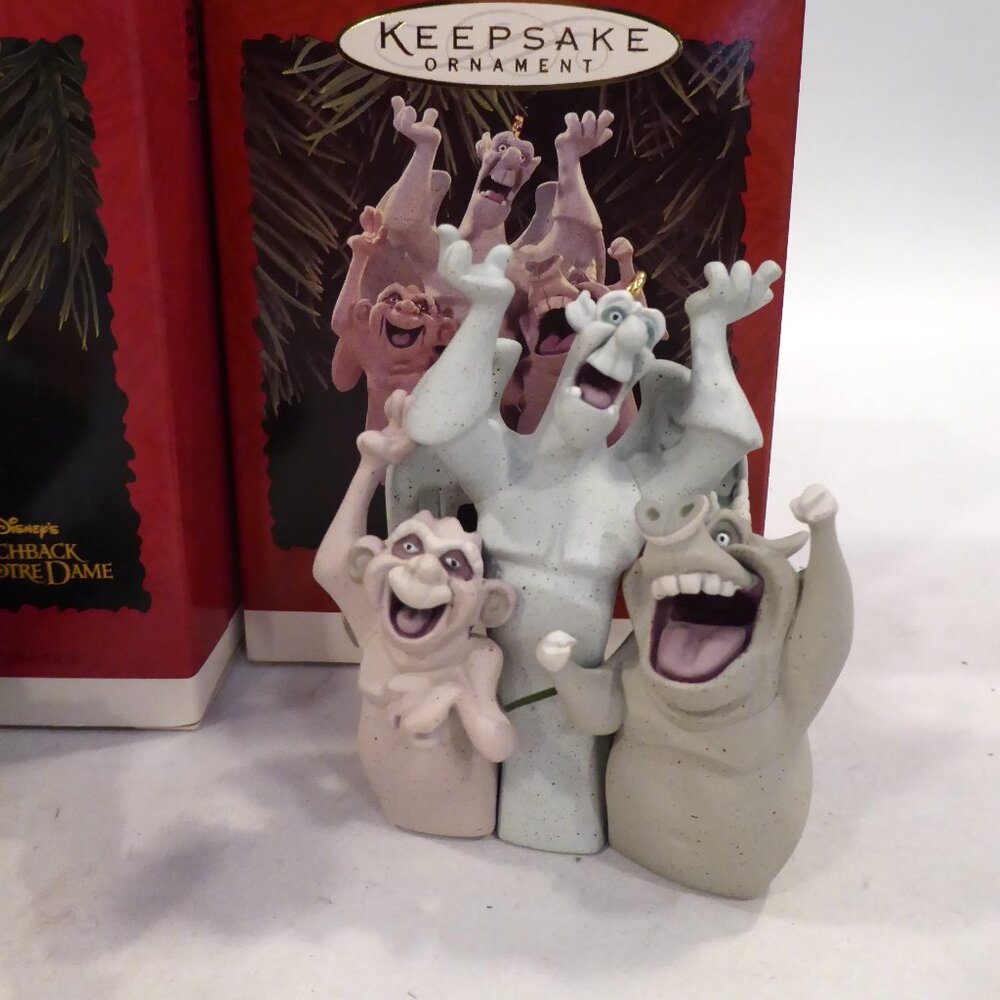 NEW 1996 HALLMARK DISNEY HUNCHBACK OF NORTE DAME ORNAMENT LOT OF 4 - Picture 2 of 14